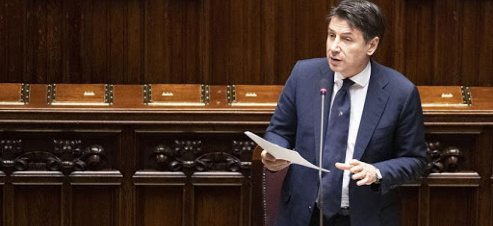 Coronavirus, la Calabria (pur con contagi bassissimi) dà l'ok a ristoranti e bar all'aperto ma Conte la blocca